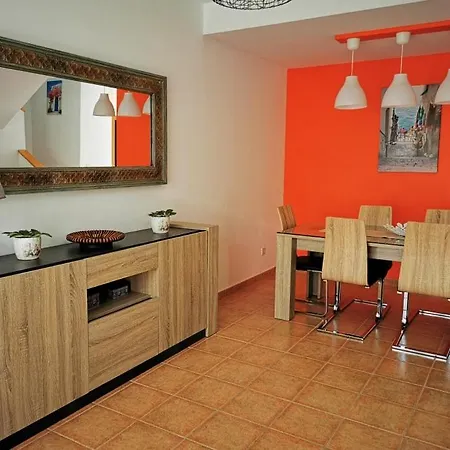 Cosy Duplex In With Wifi Holiday home *